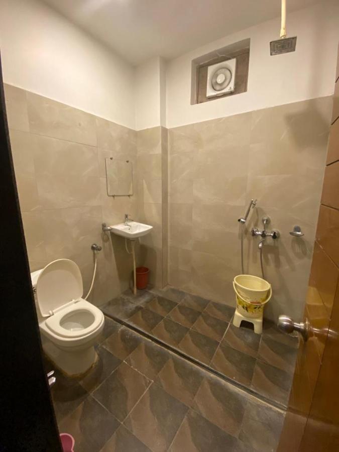 Hotel Raghupati Ayodhya 外观 照片