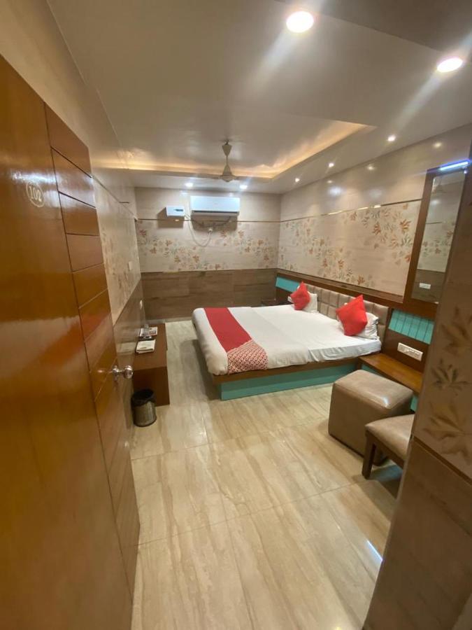 Hotel Raghupati Ayodhya 外观 照片